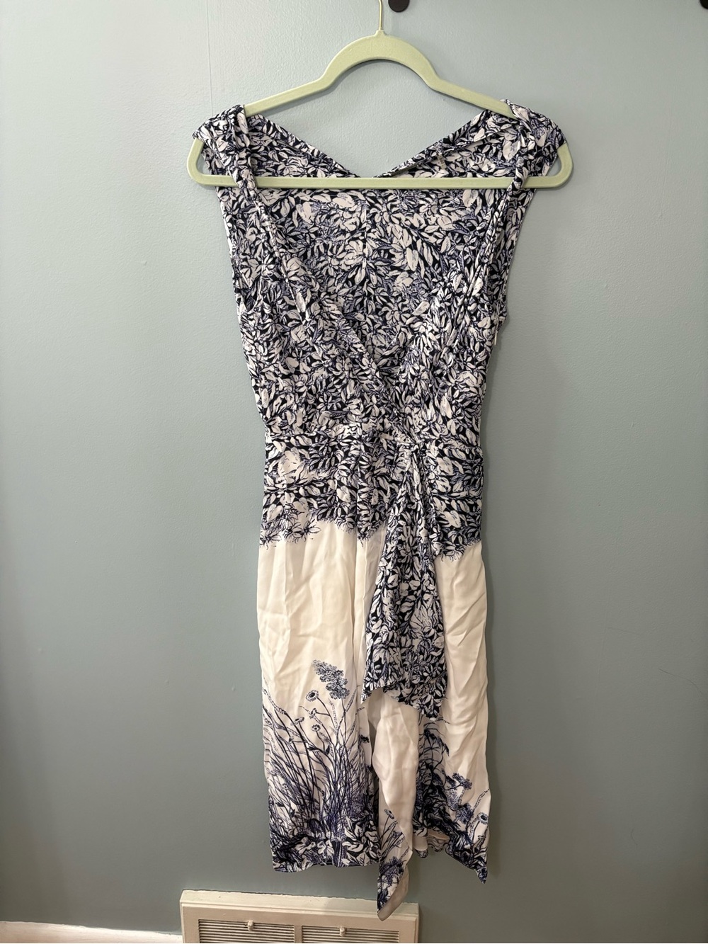 Elie Tahari Navy & White Floral Wrap Dress - Picture 2 of 8